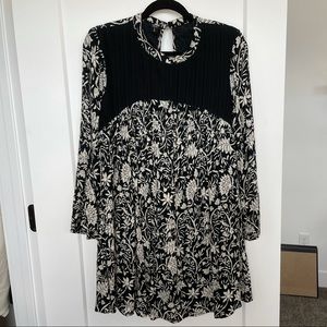Volcom Dress - Large